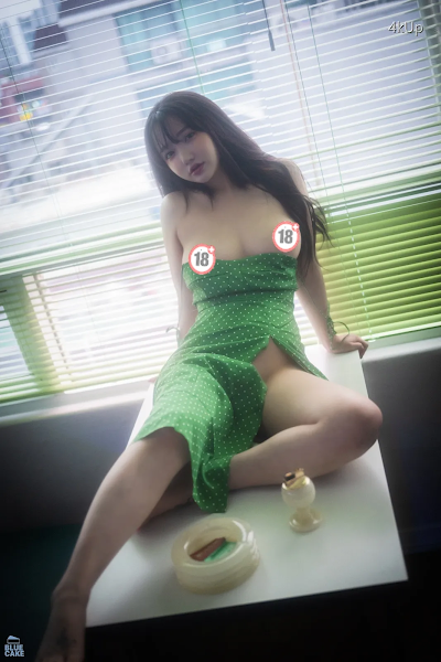 [BLUECAKE] Son Ye-Eun (손예은) Nothing RED Uncensored