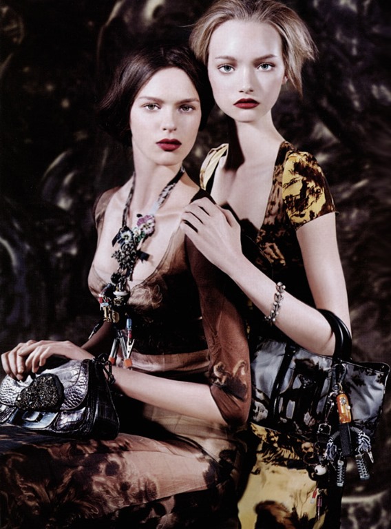 [prada%252Bfall%252Bwinter%252B2004%252Bcampaign%252B1%255B4%255D.jpg]