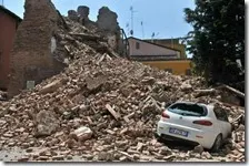 Una frazione di Finale Emilia distrutta dal sisma