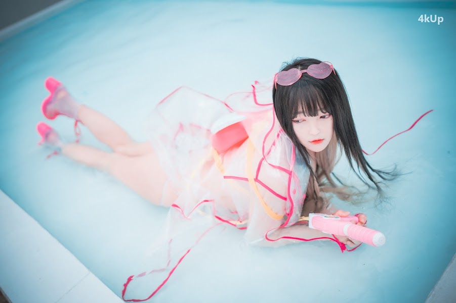 DJAWA Photo – Aram – Poolside Summer