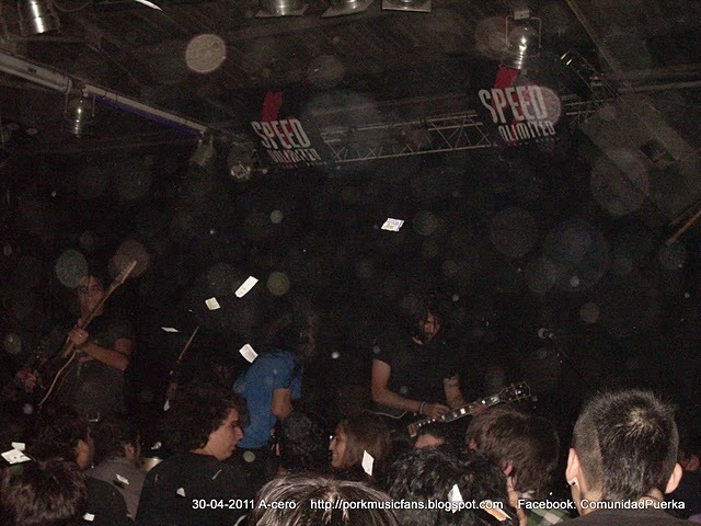 [A-cero%252030-04-2011%2520Show%2520%252815%2529%255B3%255D.jpg]