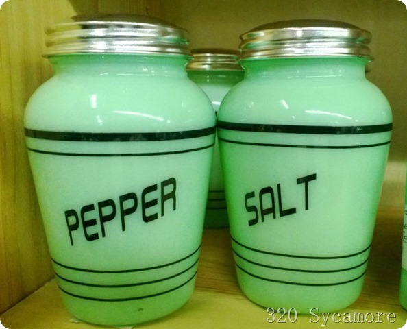 jade salt pepper