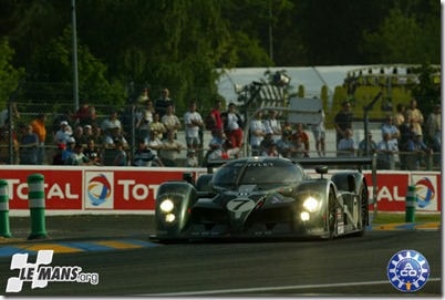 2003 24 HEURES DU MANS #7 Bentley (Team Bentley) Tom Kristensen (DK) - Rinaldo Capello (I) - Guy Smith (GB) - res01