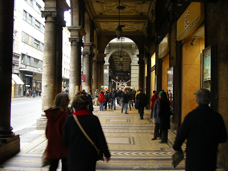 Obiective turistice Bologna: Arcadele orasului se intind pe kilometri intregi
