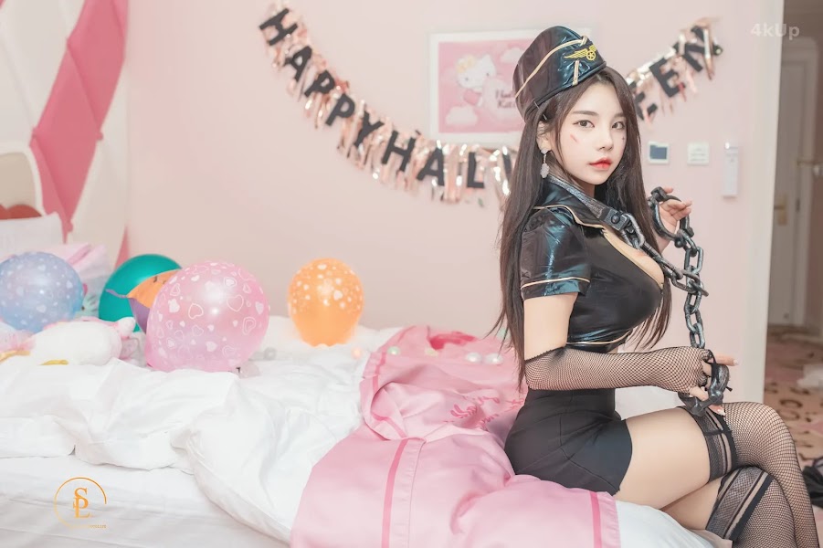 SAINT Photolife – Zzyuri (쮸리) Vol.16 Pink Halloween