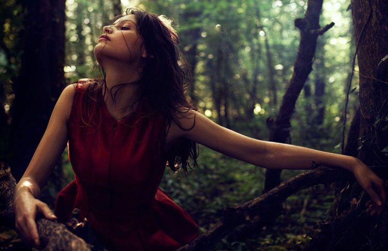 [elle_france_july2011_6%255B4%255D.jpg]