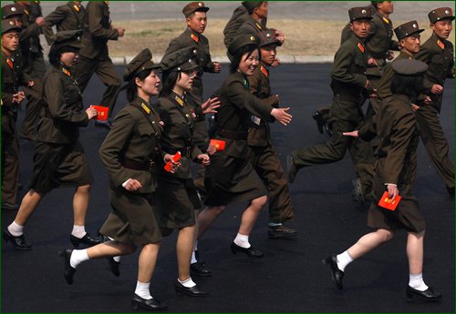 Ким Чен Ын и его армия