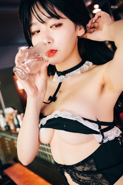 [Loozy] Zia (지아) – SM Bar Part1