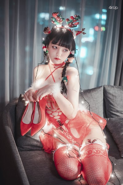 DJAWA Photo – Jeong Jenny (정제니) Christmas Special
