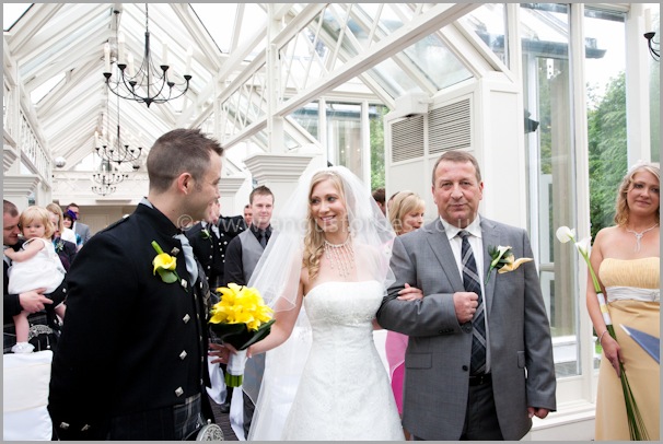 Ewan sees Jo for the firsat time at their Wedding in Dundee