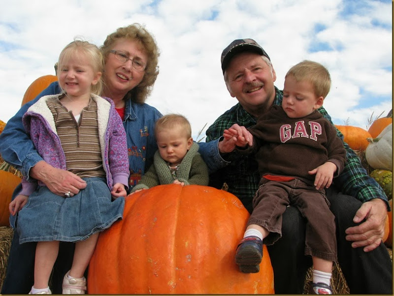 2013-10-08 Fall Visit from Grandma, Granpa and Uncle Jared 072
