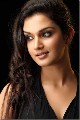 Honey Rose desktop Wallpapers