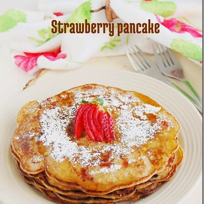 Eggless strawberry pancake