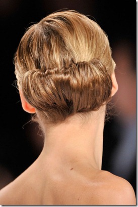 CAROLINA-HERRERA-FALL-2011-RTW-BEAUTY-014_runway