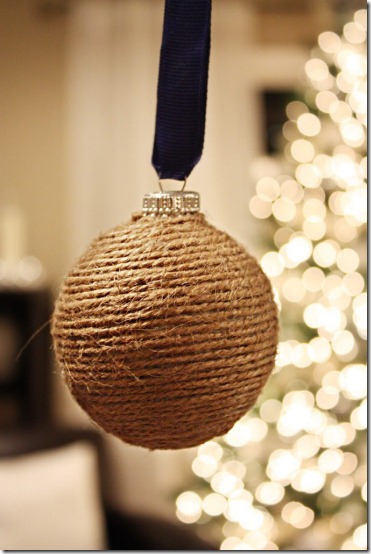 diy projects with jute--make easy and inexpensive ornaments by wrapping glass ornaments in jute
