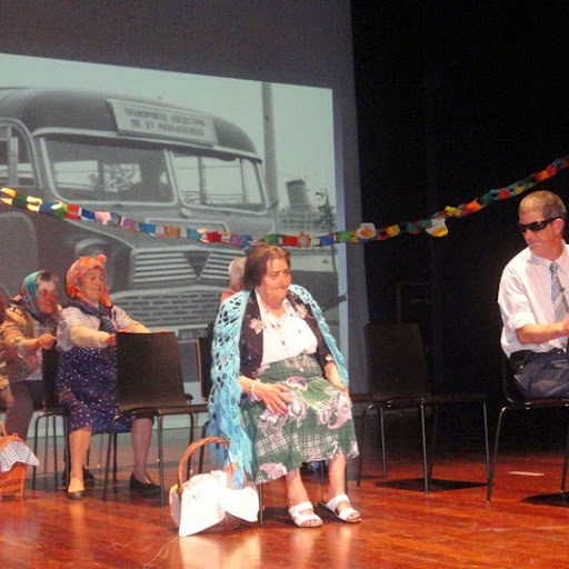 Câmara Municipal de Anadia - Rede Social realizou “EM PALCO – TEATRO
SÉNIOR”