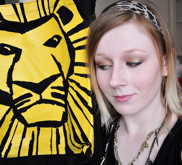 wearable lion king musical inspired makeup tutorial FOTD natural naked palette disney