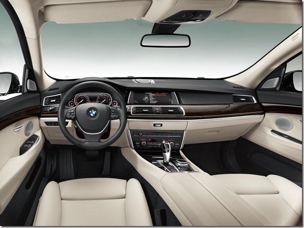 BMW mostra o Série 5 2014 (7)