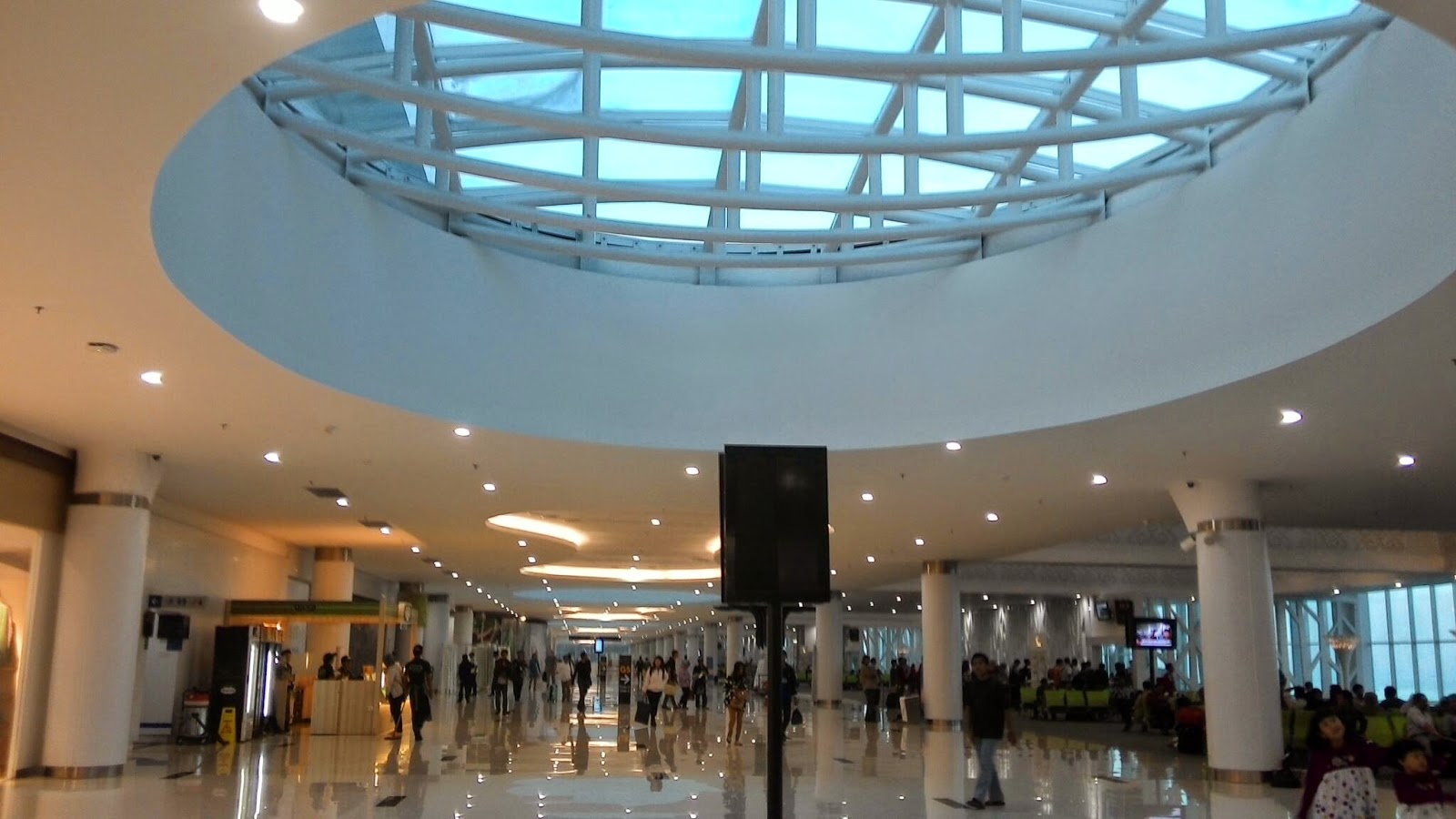 Mario G Hendra: Bandara Sepinggan - Balikpapan
