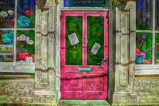 Pink door free picture
