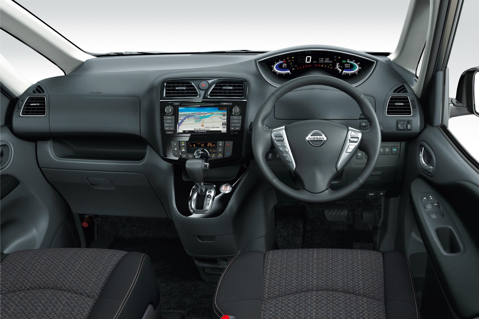 [Nissan-Serena-03%255B2%255D.jpg]