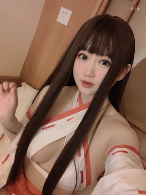 Coser@蜜桃少女是依酱呀 女巫