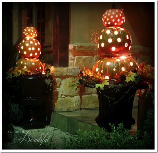 fall-topiary-twins-lit