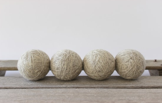 What are wool dryer balls? - www.simpleisprettyshop.com
