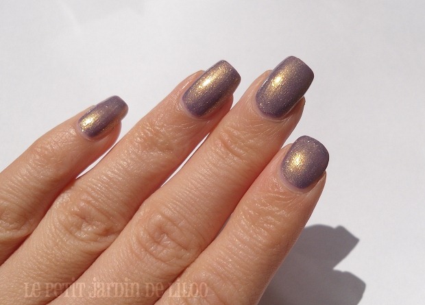 [005-marks-spencer-lilac-nail-polish-limited-edition-review-swatch%255B4%255D.jpg]