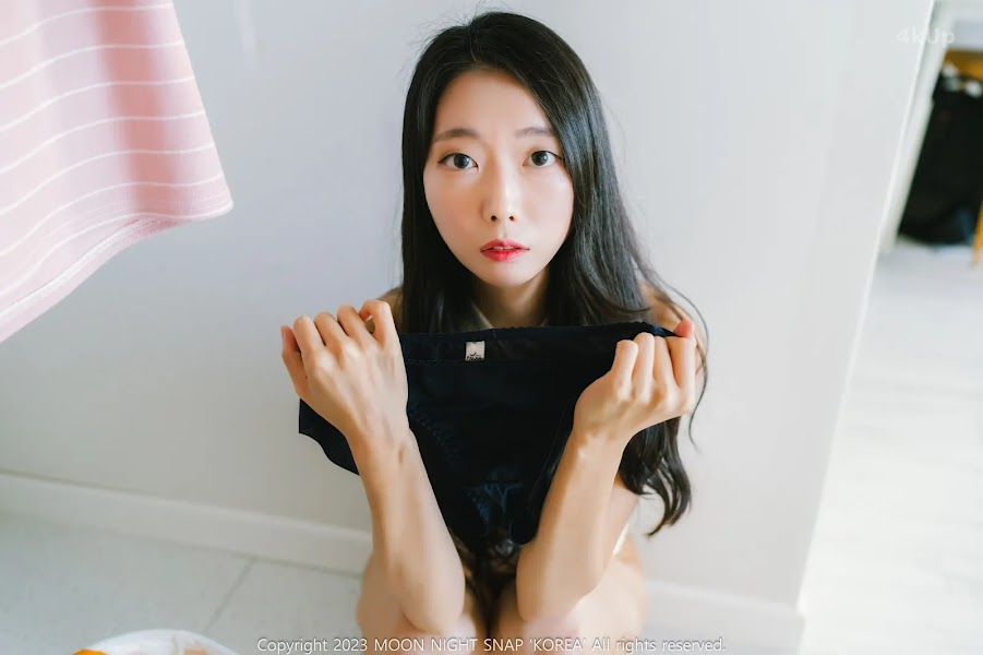 Moon Night Snap – Mona (모나) Vol.02 Covert Temptations