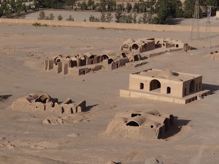 23. Zona sfanta zoroastriana.JPG