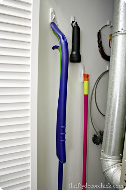 Hanging cleaning supplies