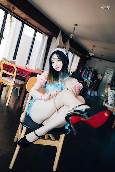 [Loozy] Bambi (밤비) Cafe Alba