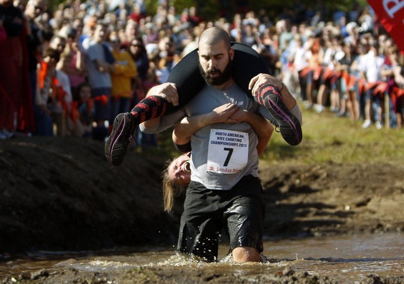 wife-carrying-chamionship-7