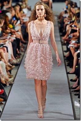 oscar-de-la-renta-spring2012-24