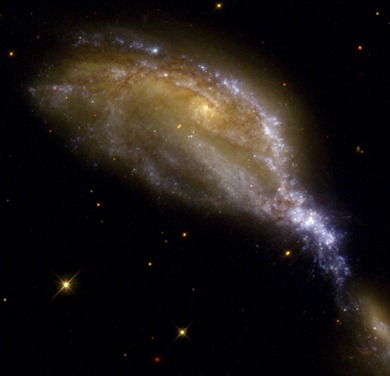 galáxia NGC 6745