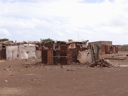 25. Favelas in Espargos.JPG