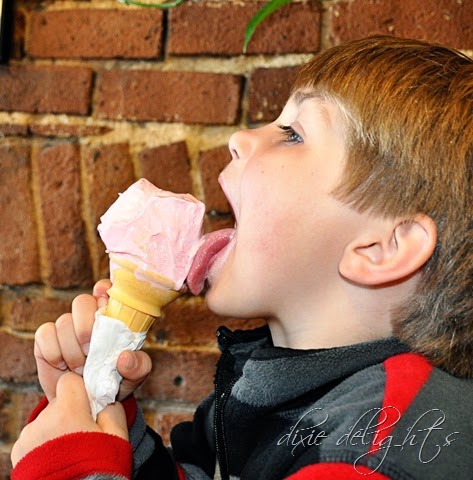 [March%25202014%2520427%2520copy%255B2%255D.jpg]