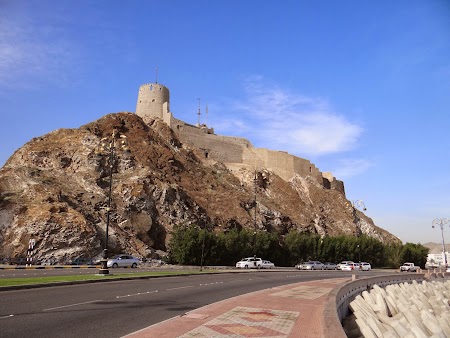 Obiective turistice Oman: Turn portughez in Muscat