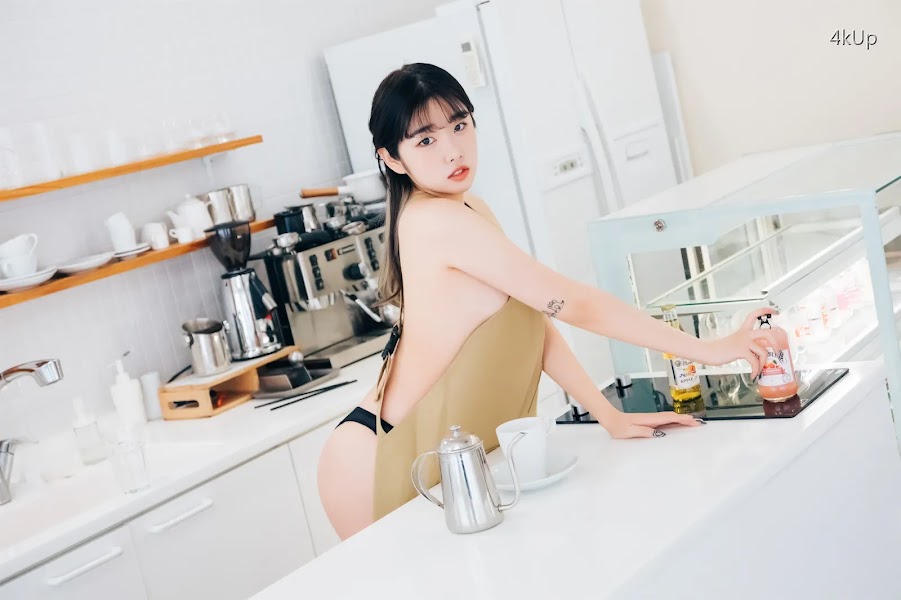 [Loozy] Sonson (손손) Nude Apron