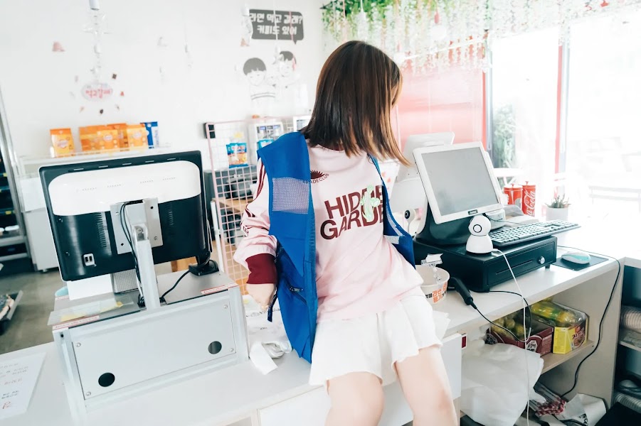[Loozy] Yeri Pocket Girl Alba