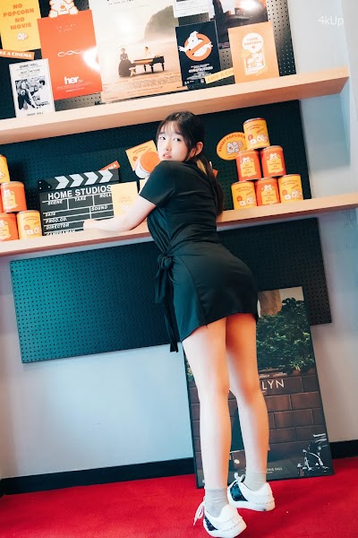 [Loozy] Sonson (손손) Cinema Girl (+S.Ver)