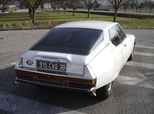 black lp670 wallpaper