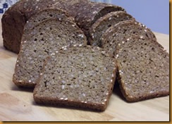 vollkornbrot-with-flaxseeds