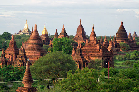 Obiective turistice Myanmar: Templele din Bagan