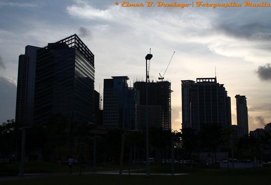 bonifacio global city at dusk B