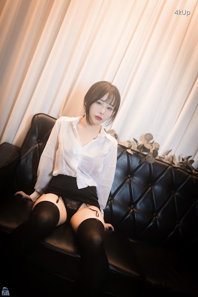 [BLUECAKE] Yeji (예지) Cat Play