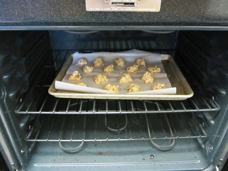 [oatmeal%2520cookies%2520024%255B4%255D.jpg]