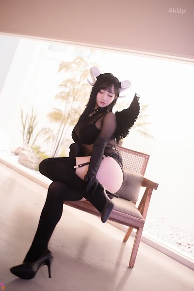 [PINK] Han Jina (한지나) Succubus