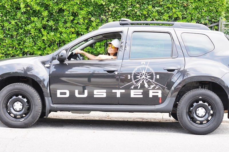 dacia duster e fashion bloggers, zagufashion, valentina coco, travels, the adventure, forte dei marmi